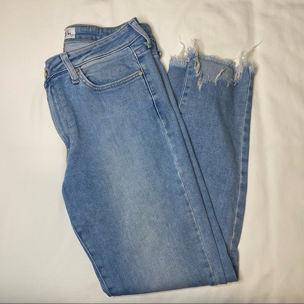 JUST BLACK DEMIN 31 light wash shredded ankle